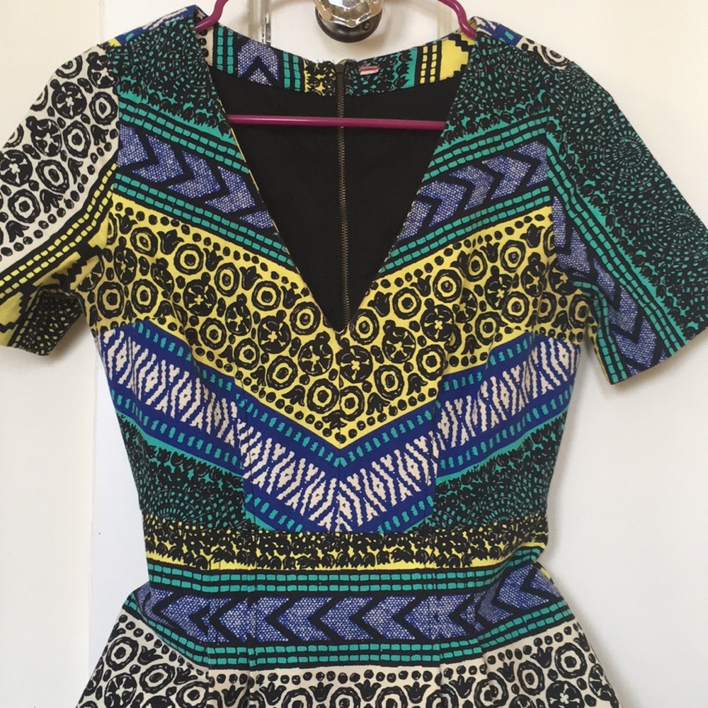 Tract Reese flattering shift dress